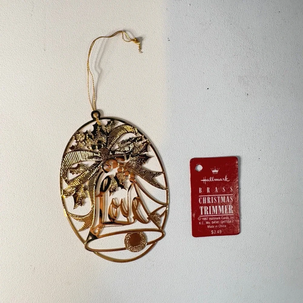 Vintage 1987 Hallmark Brass Christmas Trimmer Love Bell Ornament QHT554-7 Gold